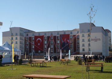 YURT MÜDÜRÜ MEHMET ŞAHİN 2.DÖNEM 1. YAZILILARI İÇİN TÜM ÖĞRENCİLERE BAŞARILAR DİLEDİ