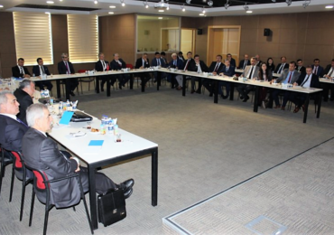OKULUMUZ OSB İÇİNDE VE DIŞINDA AÇILAN ÖZEL MESLEKİ VE TEKNİK ANADOLU LİSELERİNİN KURUM TEMSİLCİLERİ TOPLANTISINA KATILDI