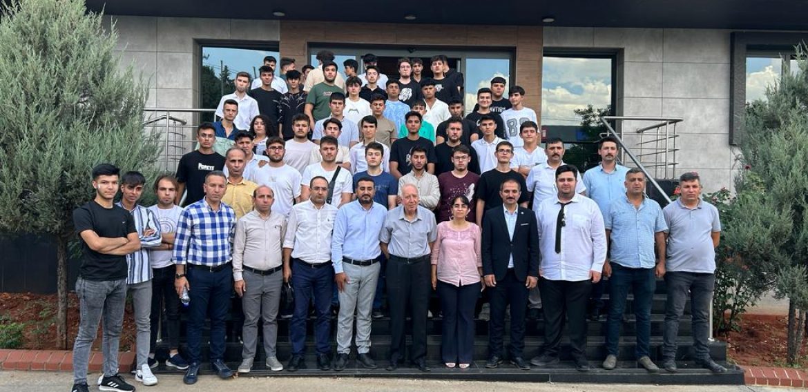 Mezun Öğrencilerimizin İstihdam Edilmesi İçin Sanko Makine Ve Öz Polat Makine’ye Teknik Gezi Yapıldı.