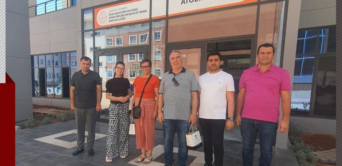 Macaristan Ekibi Atölye Binamıza Hayran Kaldı.